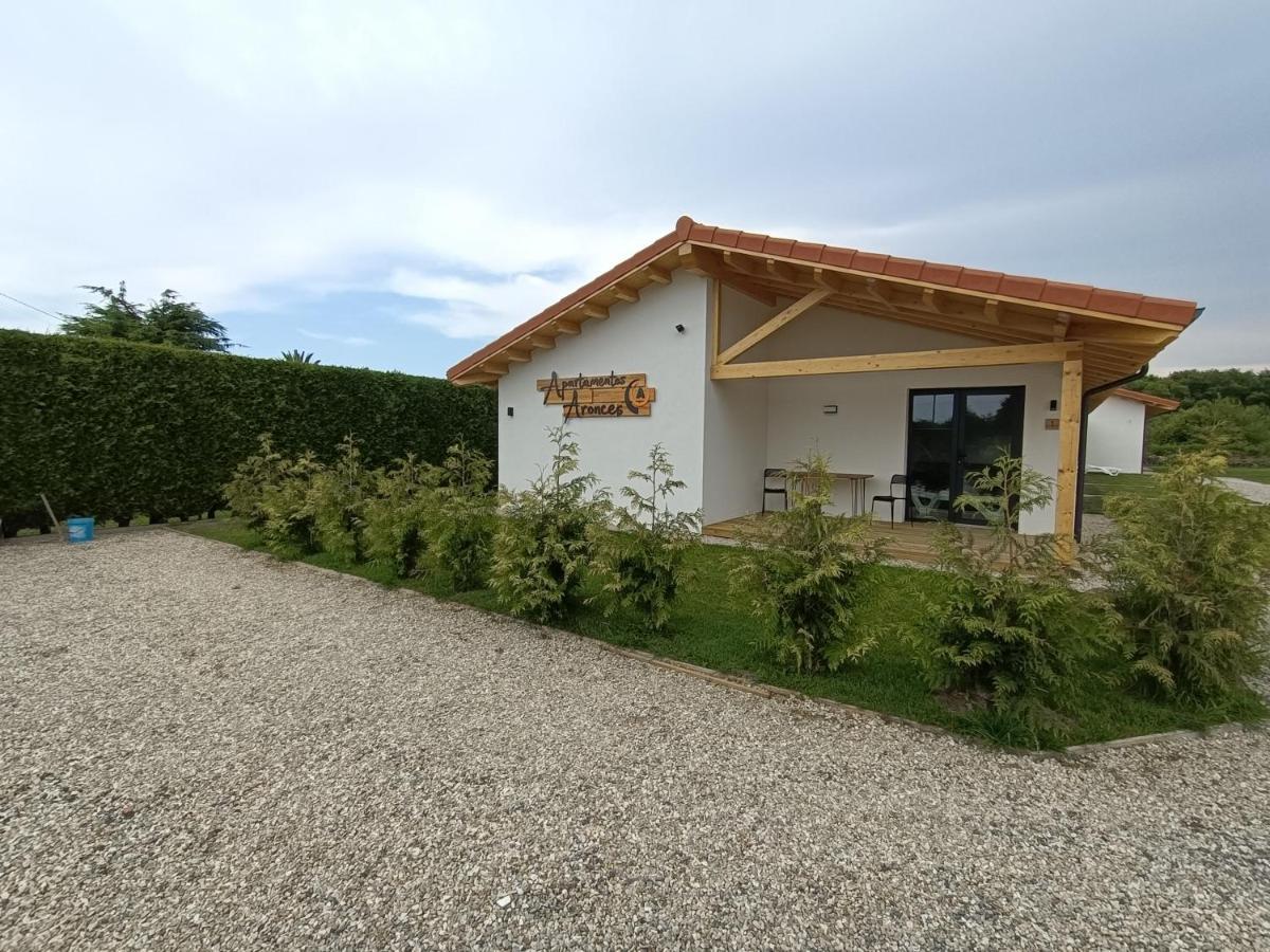 Apartamentos Aronces クディレロ エクステリア 写真